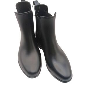 A New Day Boots Womens Size 6 Black Waterproof Chelsea Ankle Booties Pull On